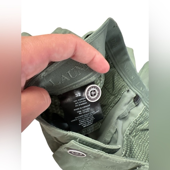 English laundry green flat front shorts - Picture 4 of 4